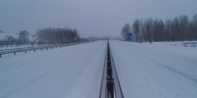 Kastamonu’da yoğun kar yağışı etkili oluyor