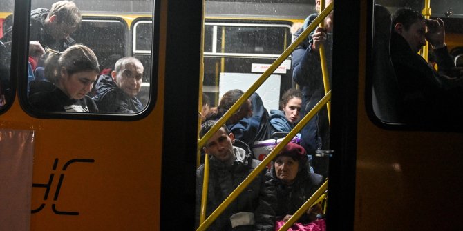 Rus ordusu tarafından alıkonulan tahliye otobüsleri serbest bırakıldı