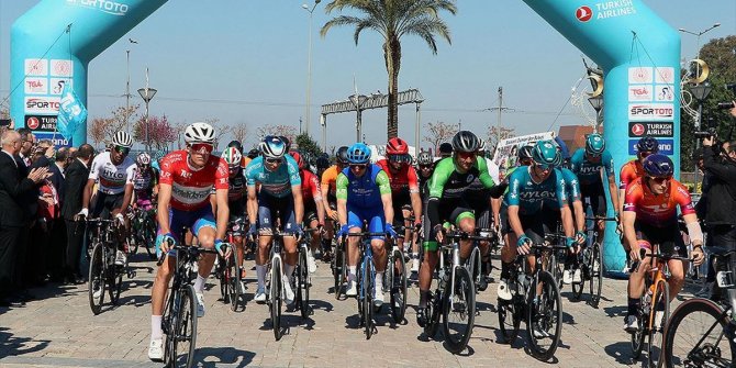 Tour of Türkiye'de dördüncü etabın startını Bakan Kasapoğlu verdi