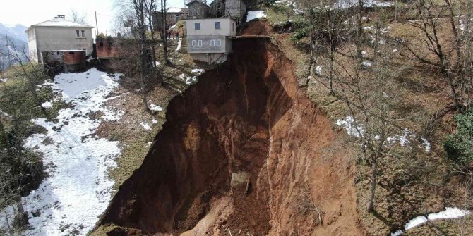 Havalar ısınıyor, karlar eriyor