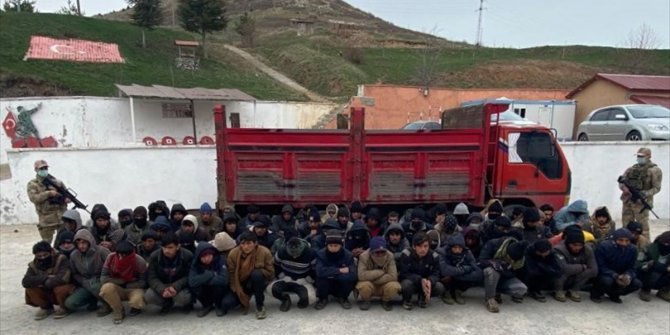 110 düzensiz göçmen yakalandı