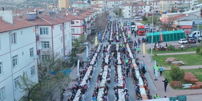 1 kilometrelik iftar sofrası