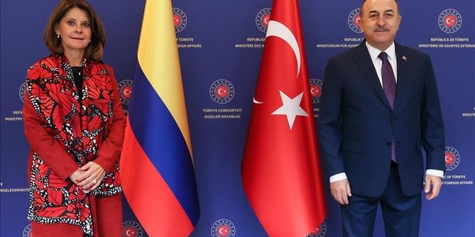 On visit to Colombia, Turkiye's top diplomat touts growing ties