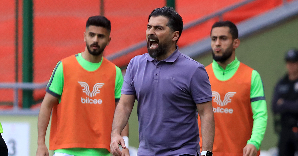 İlhan Palut, sitem etti: Eğitim önemli, ahlak önemli...-VİDEO