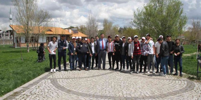 Muşlu öğrenciler Malazgirt ilçesini gezdi