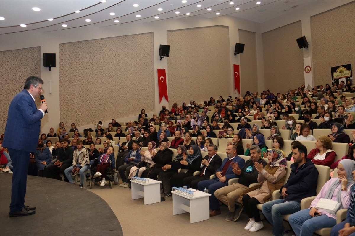 Seydişehir'de yazarlar okuyucusuyla buluşuyor