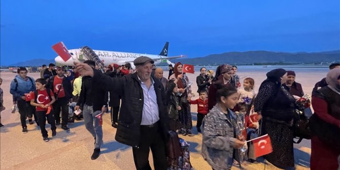 Turkiye evacuates more Ahiska Turks from Ukraine amid war with Russia
