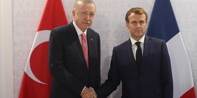 Presiden Turki dan Prancis bahas tawaran Swedia dan Finlandia masuk NATO