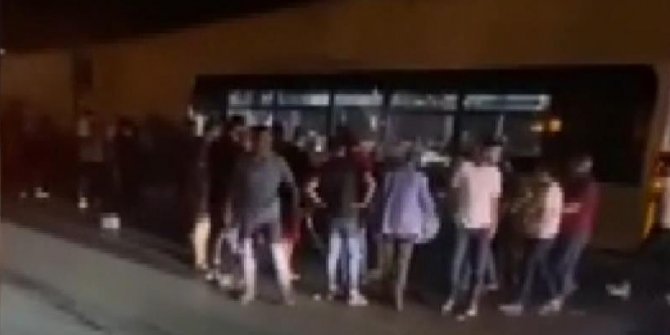 Otomobil İETT otobüsüne çarptı: 1 ölü, 4 yaralı