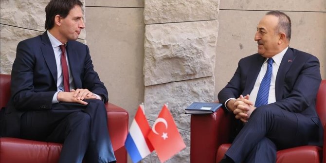 Menlu Turki dan Belanda diskusikan hubungan bilateral dan isu regional
