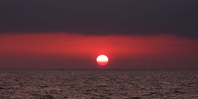 Hatay’da gün batımı görenleri hayran bıraktı