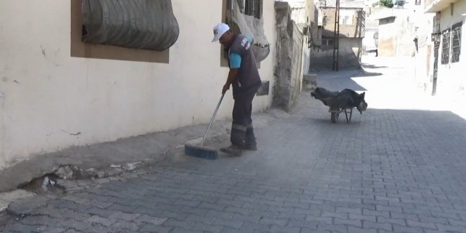 Temizlik işçisi yerde 3 bin euro buldu