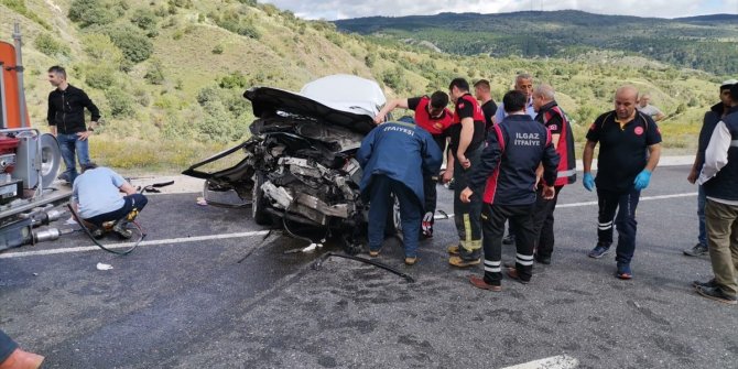 Feci trafik kazasında 1 kişi öldü, 6 kişi yaralandı