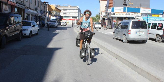 Bisikletiyle dünya turuna çıkan İspanyol Konya'da