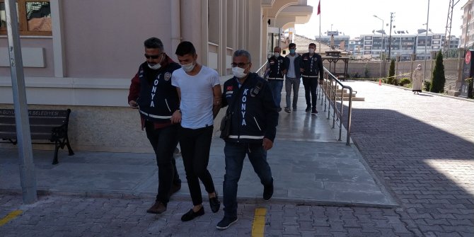 Konya'da adliyenin önünde avukata saldıran sanıkların yargılanması sürüyor