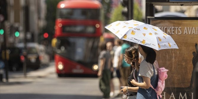 İngiltere'de hava sıcaklığı rekoru bekleniyor