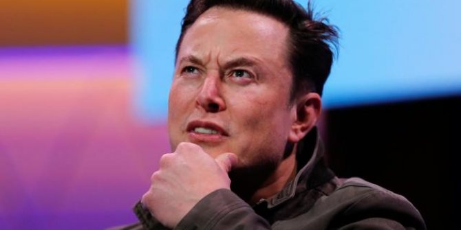 Elon Musk "zihnini buluta yüklediğini" söyledi