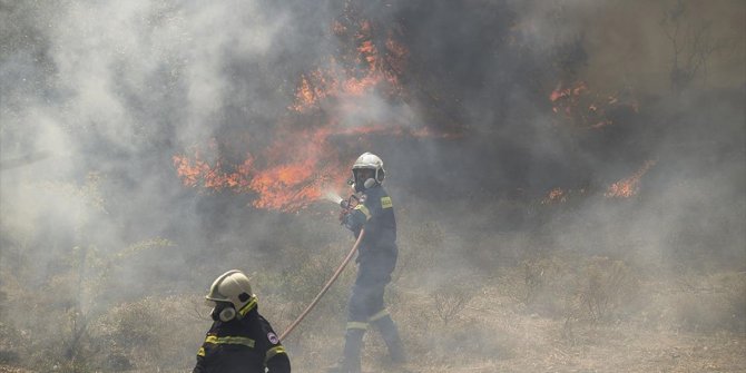 Yunanistan'da orman yangınları kontrol altına alınamıyor