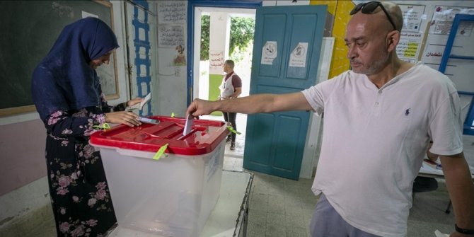 Tunisie : démarrage du vote au référendum sur la nouvelle Constitution