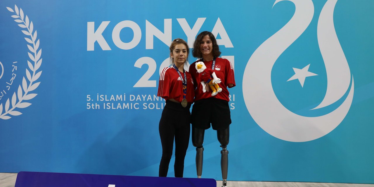 Türk sporcular, organizasyonda günü 18 madalyayla kapattı