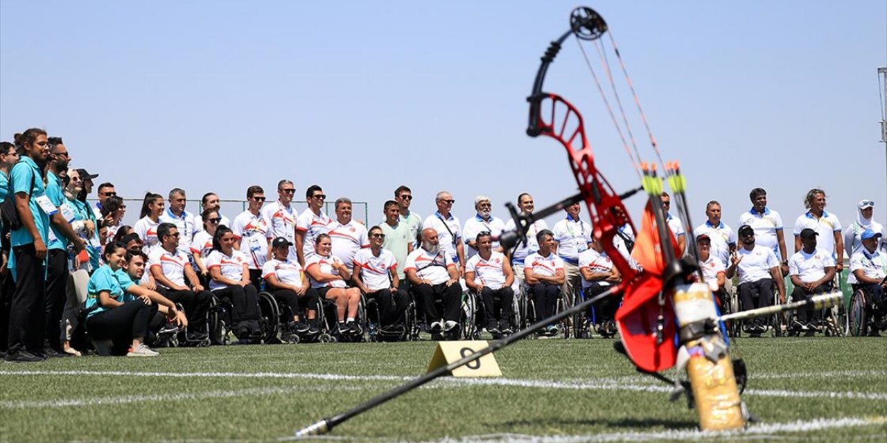 Avrupa'da 12 madalya kazanan paralimpik okçular Paris için hedef büyüttü
