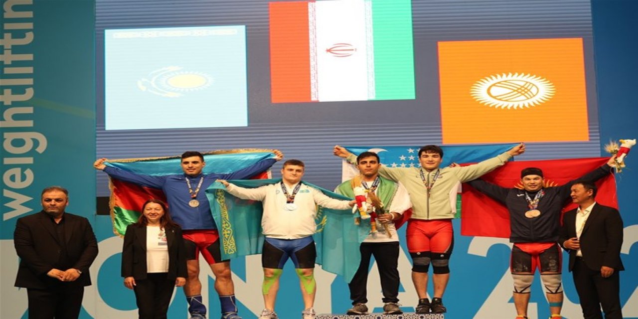Halterde İranlı sporcudan 3 rekor, 3 altın
