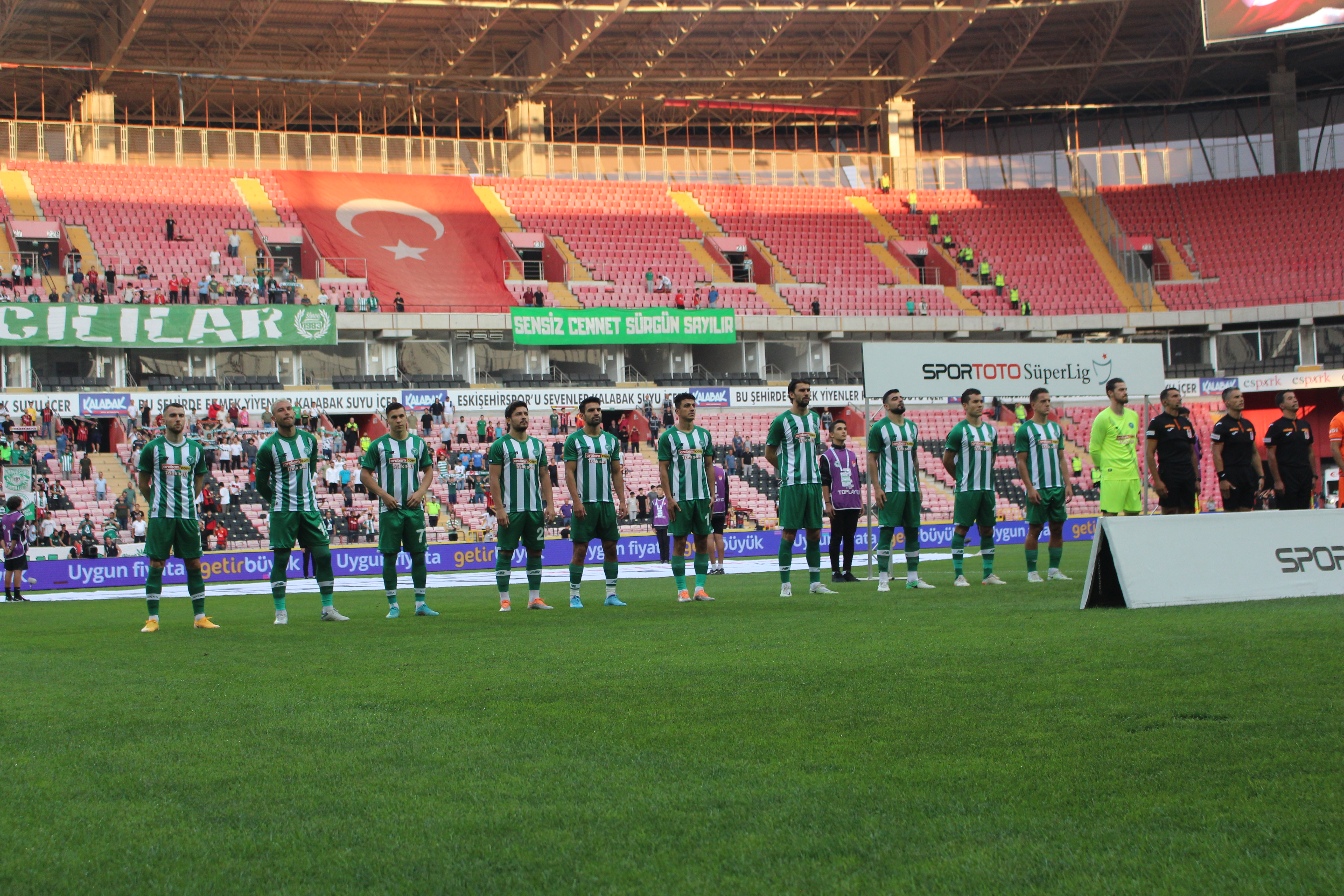 Konyaspor 3 puan için sahada! İşte İlhan Palut’un 11'i