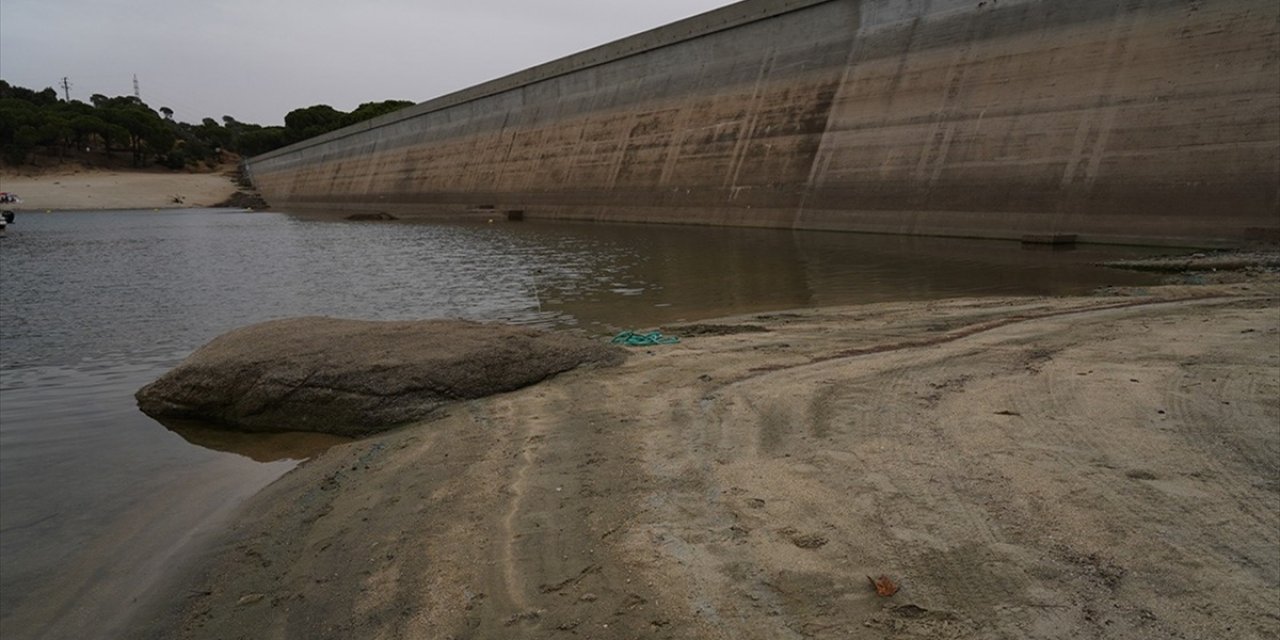 İspanya'da baraj ve göletlerin doluluk seviyesi 27 yılın en düşük seviyesinde