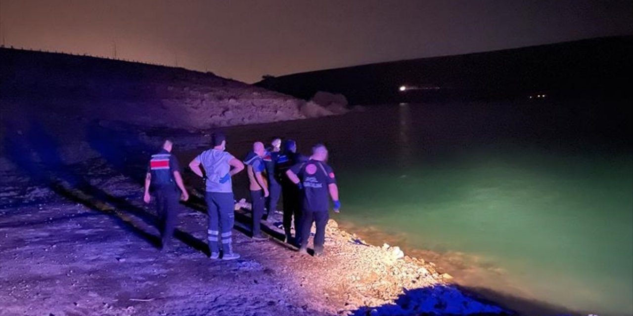Karaman'da baraj gölüne düşen aracın sürücüsünün cesedine ulaşıldı
