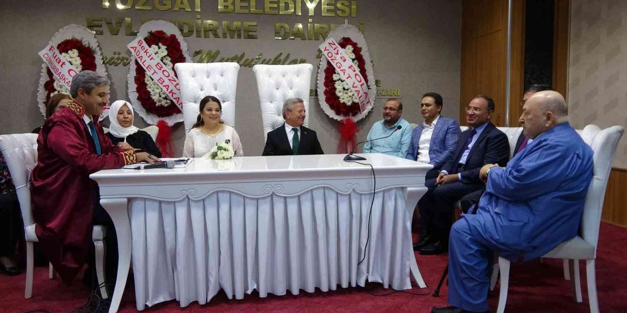 Bakan Bozdağ, nikah şahidi oldu