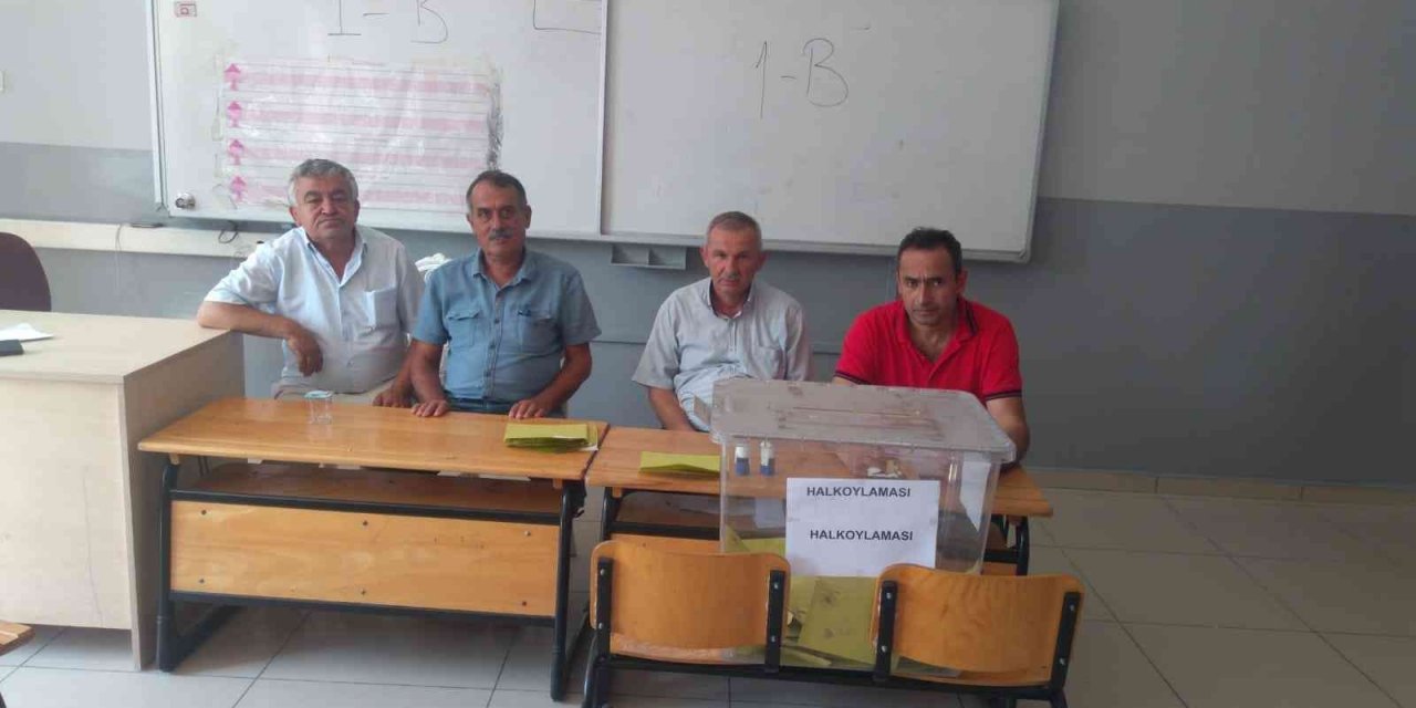 Bin 500 nüfuslu köyde referandum heyecanı