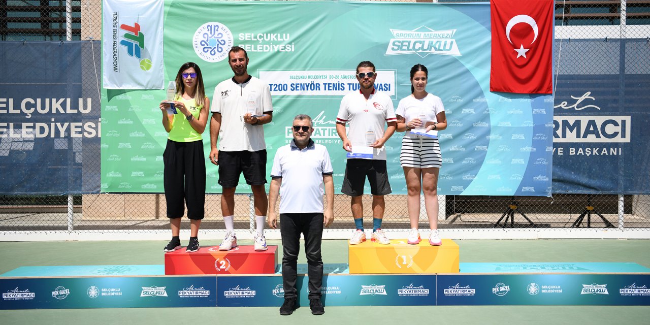 Selçuklu’da ‘T200 Senyör Tenis Turnuvası’ yapıldı