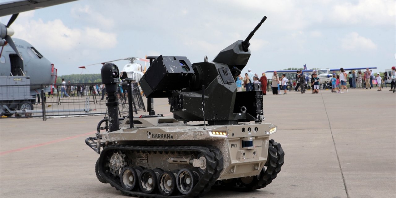Dijital birliklerin robot askeri "Barkan" 2023'te askeri birliklere verilecek