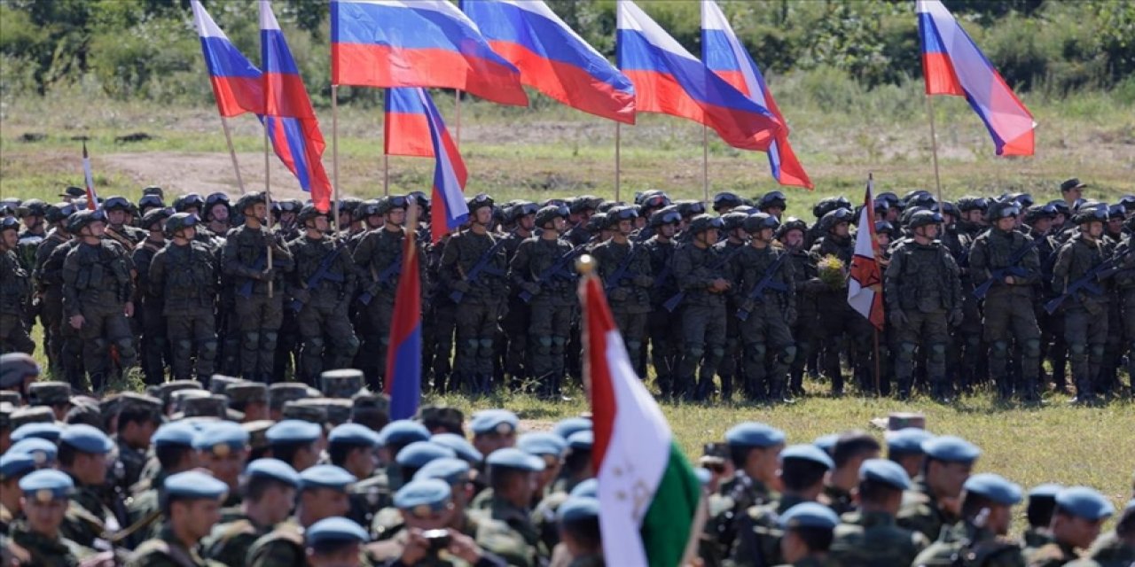 Putin attends Vostok-2022 military drill in Russia's Far East