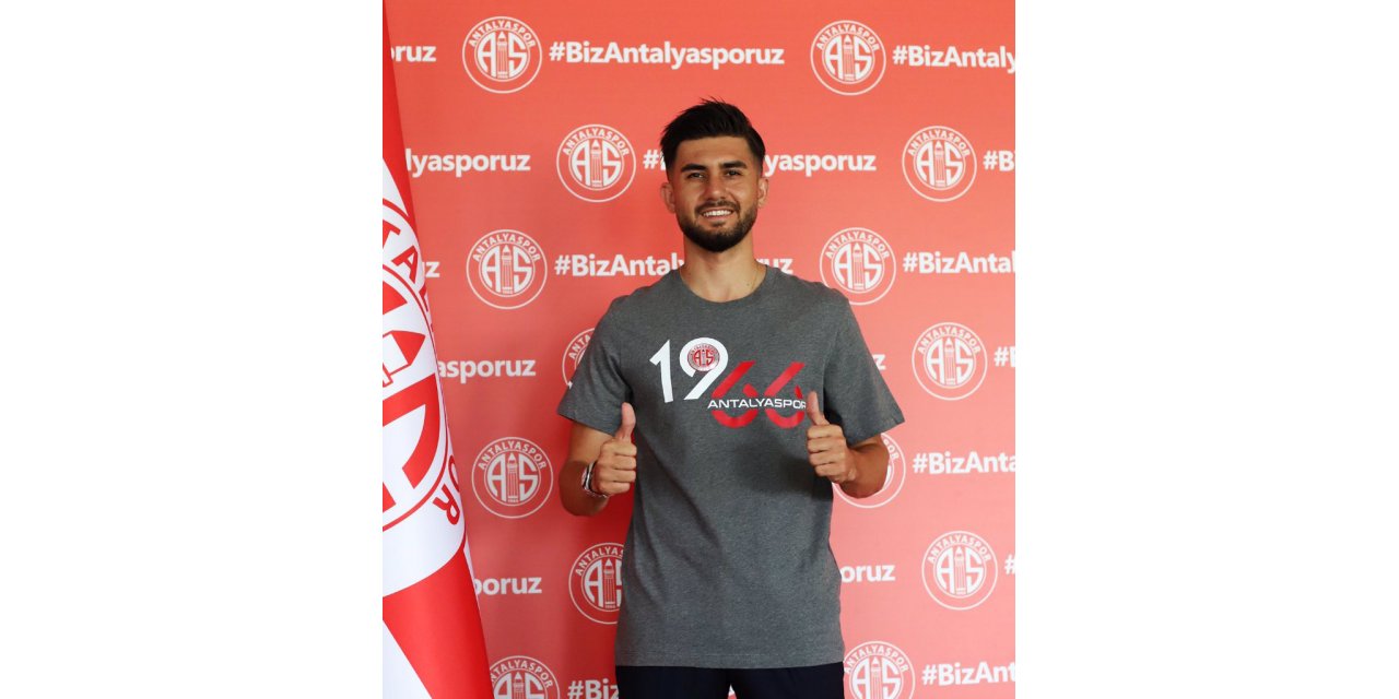 Antalyaspor 10 yeni transfer yaptı, 13 oyuncuyla yollar ayrıldı