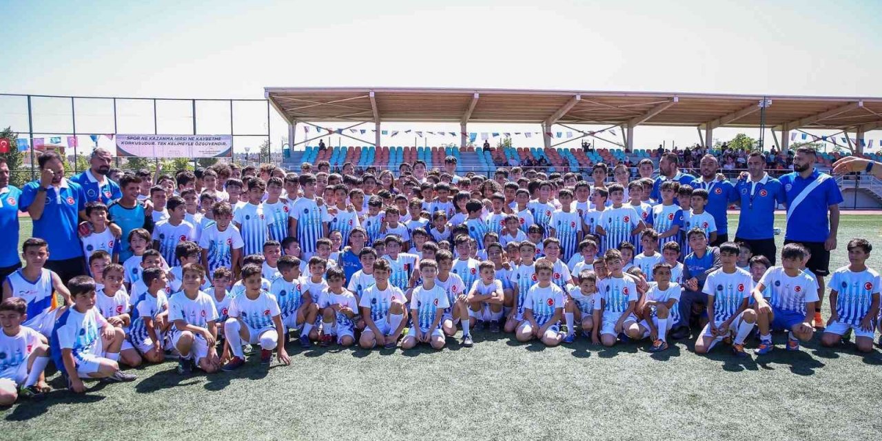 79 bin genç tatilde sporla buluştu