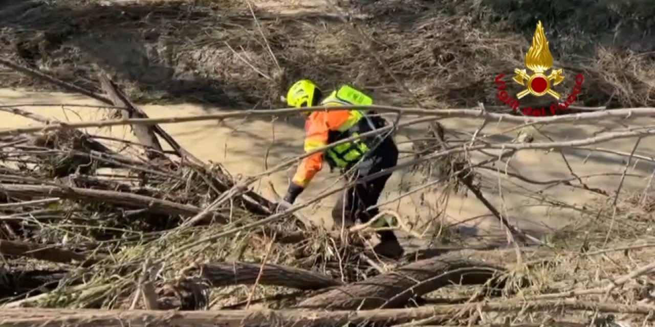 İtalya’daki sel felaketinde kayıpları arama çalışmaları sürüyor