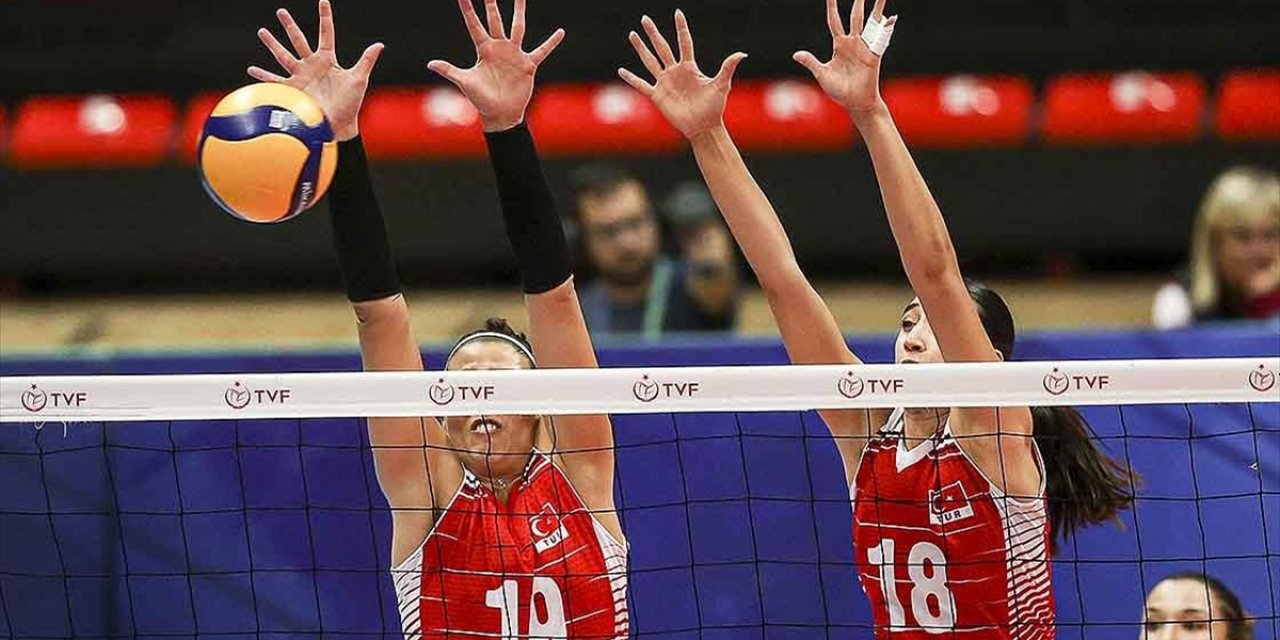 Filenin Sultanları, Dünya Şampiyonası'na mağlubiyetle başladı