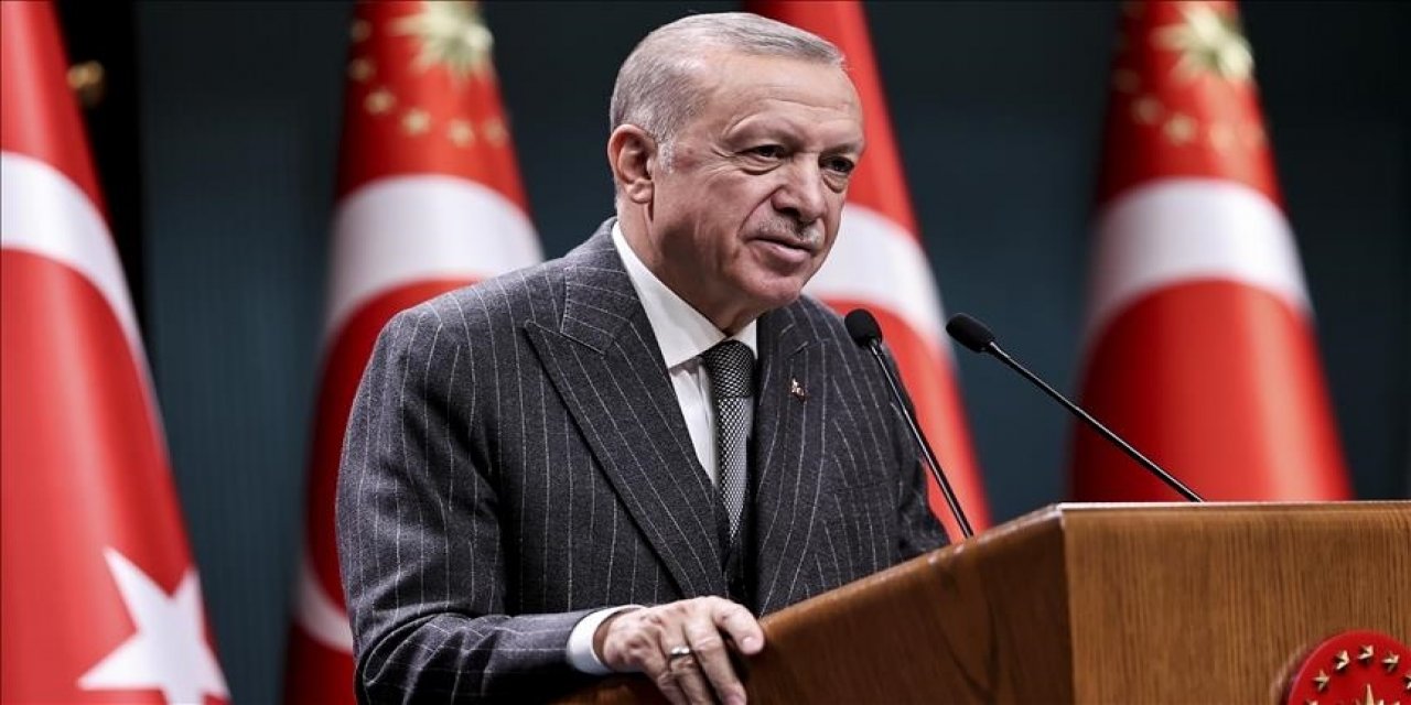 Cumhurbaşkanı Erdoğan'dan 9'u 5 geçe Atatürk paylaşımı