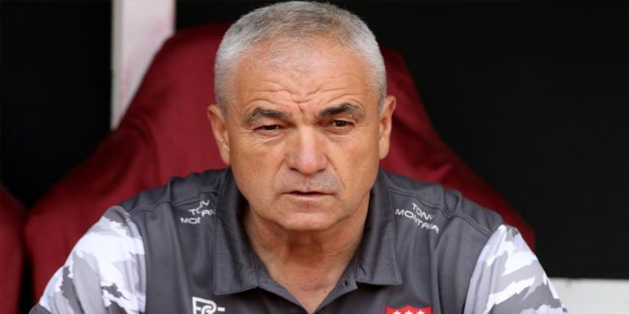 Sivasspor'da Teknik Direktör Rıza Çalımbay'dan "istifa" yanıtı