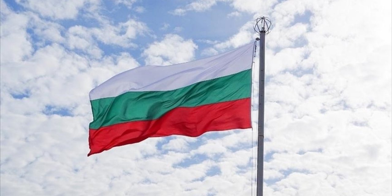 Bulgaristan’da parlamentoya 7 parti girdi