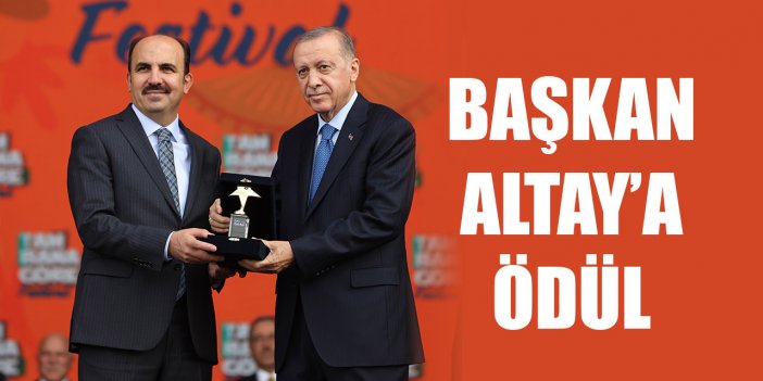 Başkan Altay’a Cumhurbaşkanı Erdoğan’dan “Gençlik Projeleri” ödülü