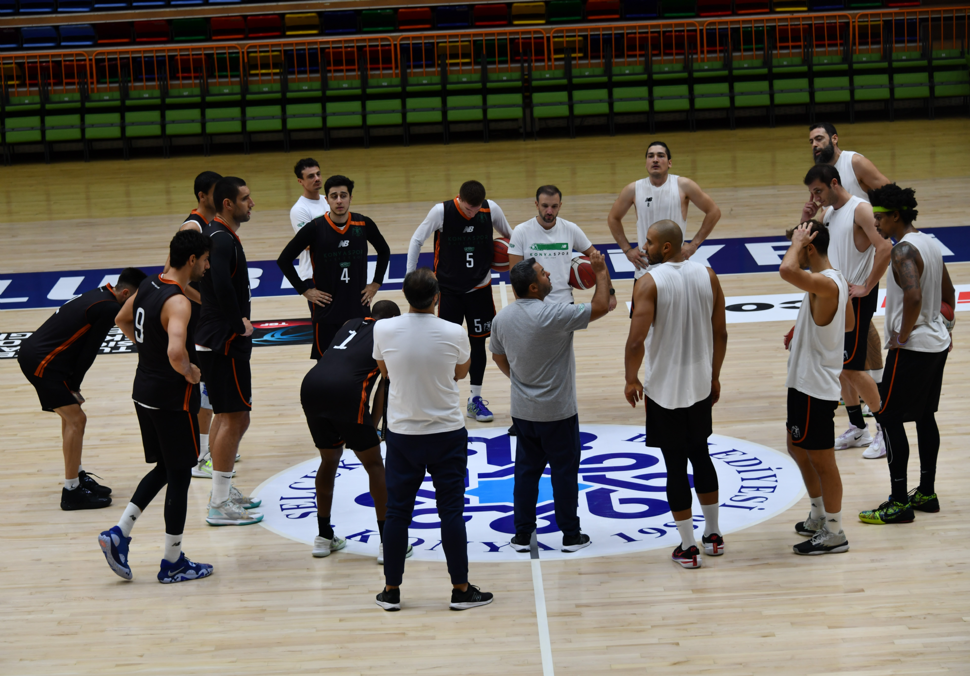 Konyaspor basket moralli