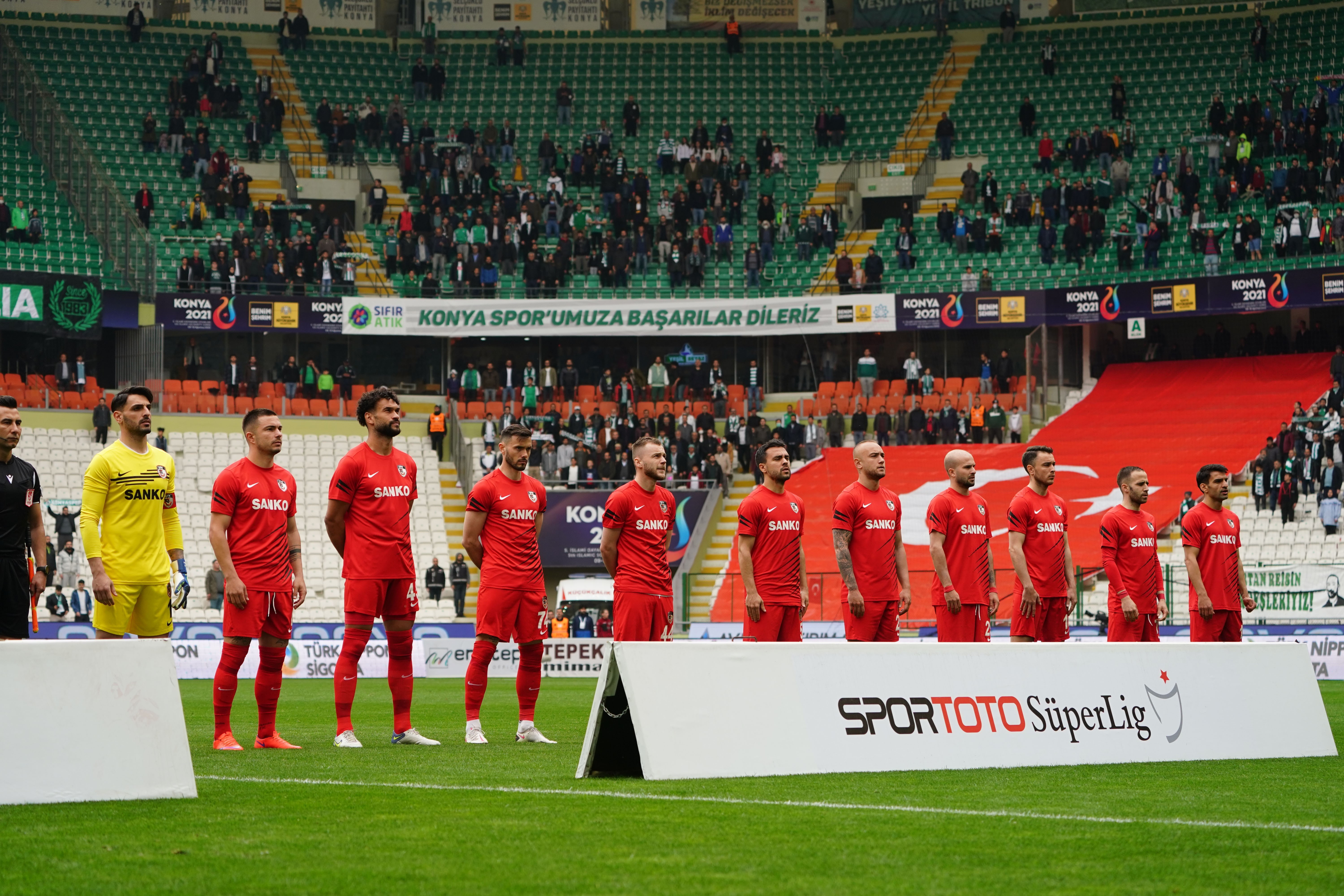 Konyaspor’un rakibinde tanıdıklar var