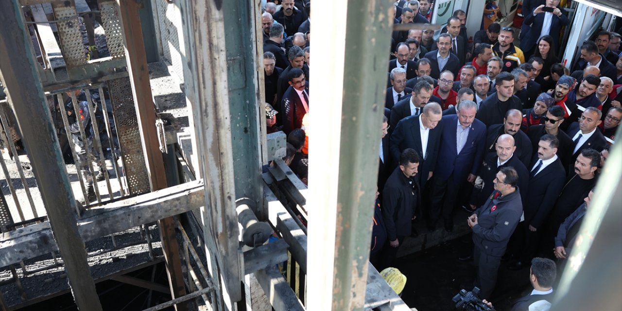 Erdoğan maden ocağında incelemelerde bulundu
