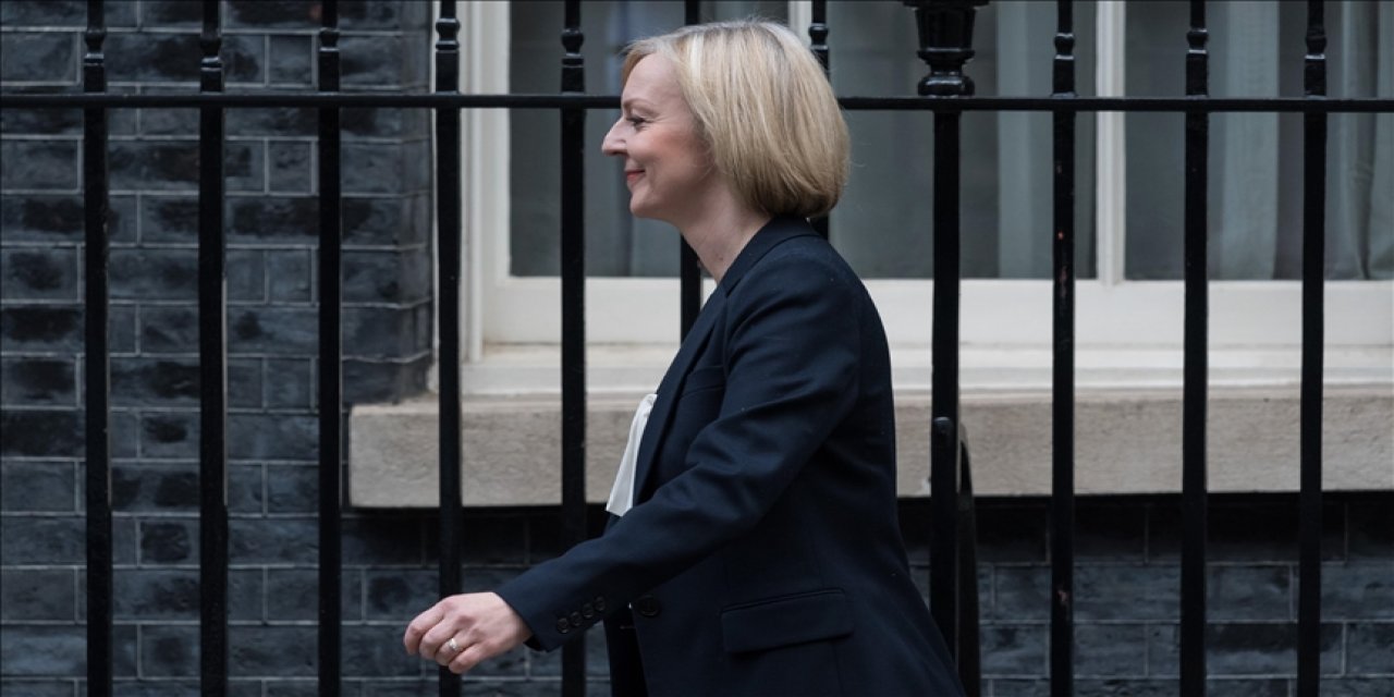 UK gov't to commit to triple-lock guarantee on pensions, Liz Truss announces