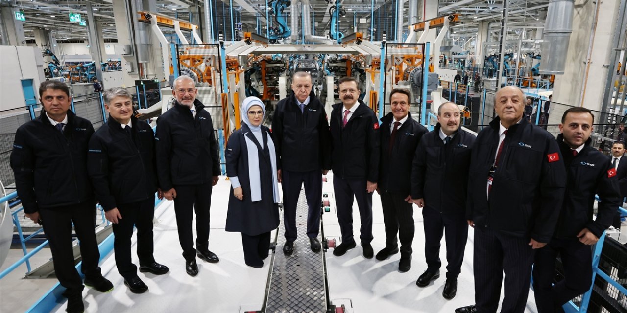 Cumhurbaşkanı Erdoğan, Togg'un seri üretiminin yapılacağı kampüsü gezdi