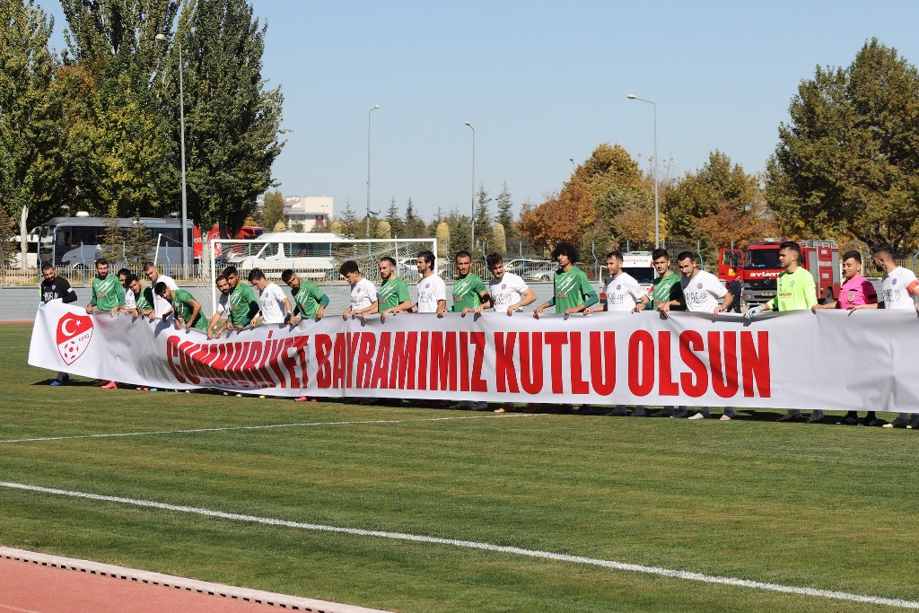 1922 Konyaspor 3 golle mağlup!