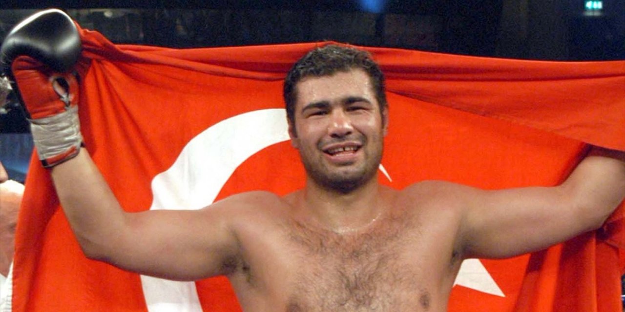 Milli boksör Sinan Şamil Sam'ın ölümünün üzerinden 7 yıl geçti