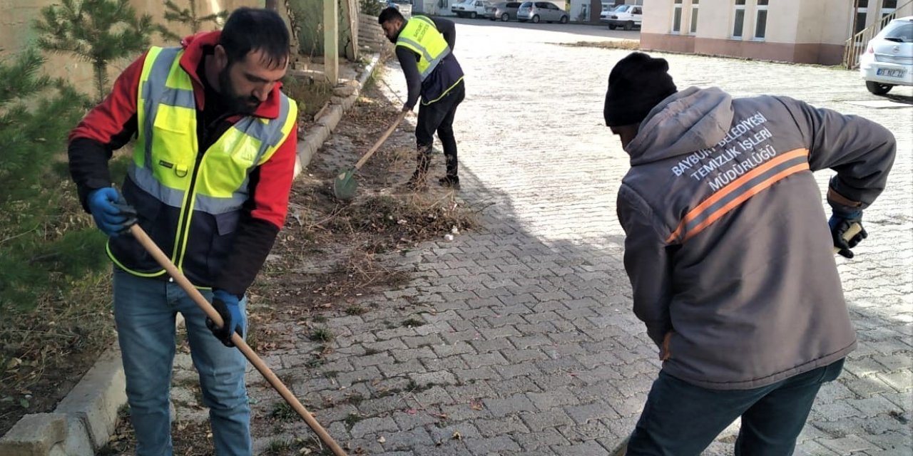 Bayburt’ta sonbahar temizliği